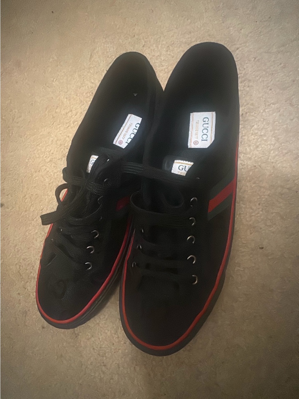 Gucci Black Low-Top Sneakers with Red and Green Stripe - Picture 4 of 4